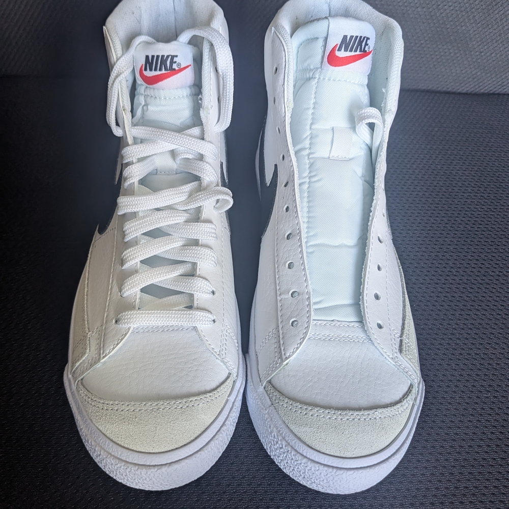 Nike Kids White and Black High-Top Sneakers - Picture 4 of 7